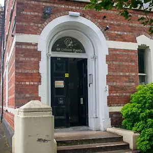 Paddy's Palace Hostal