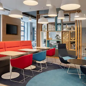 Express By Ihg Hotel