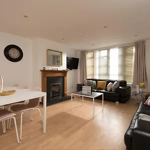 Big Fish Homes - The Cloisters Apartamento